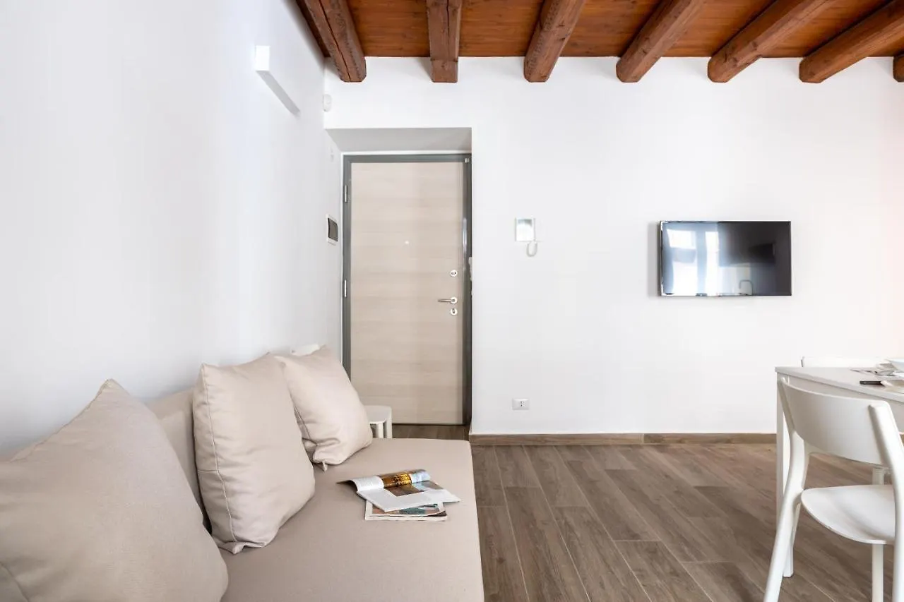 Palermo Blu - Palazzo Del Buon Pastore 0*,