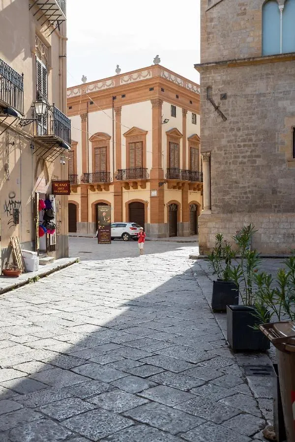 Palermo Blu - Palazzo Del Buon Pastore