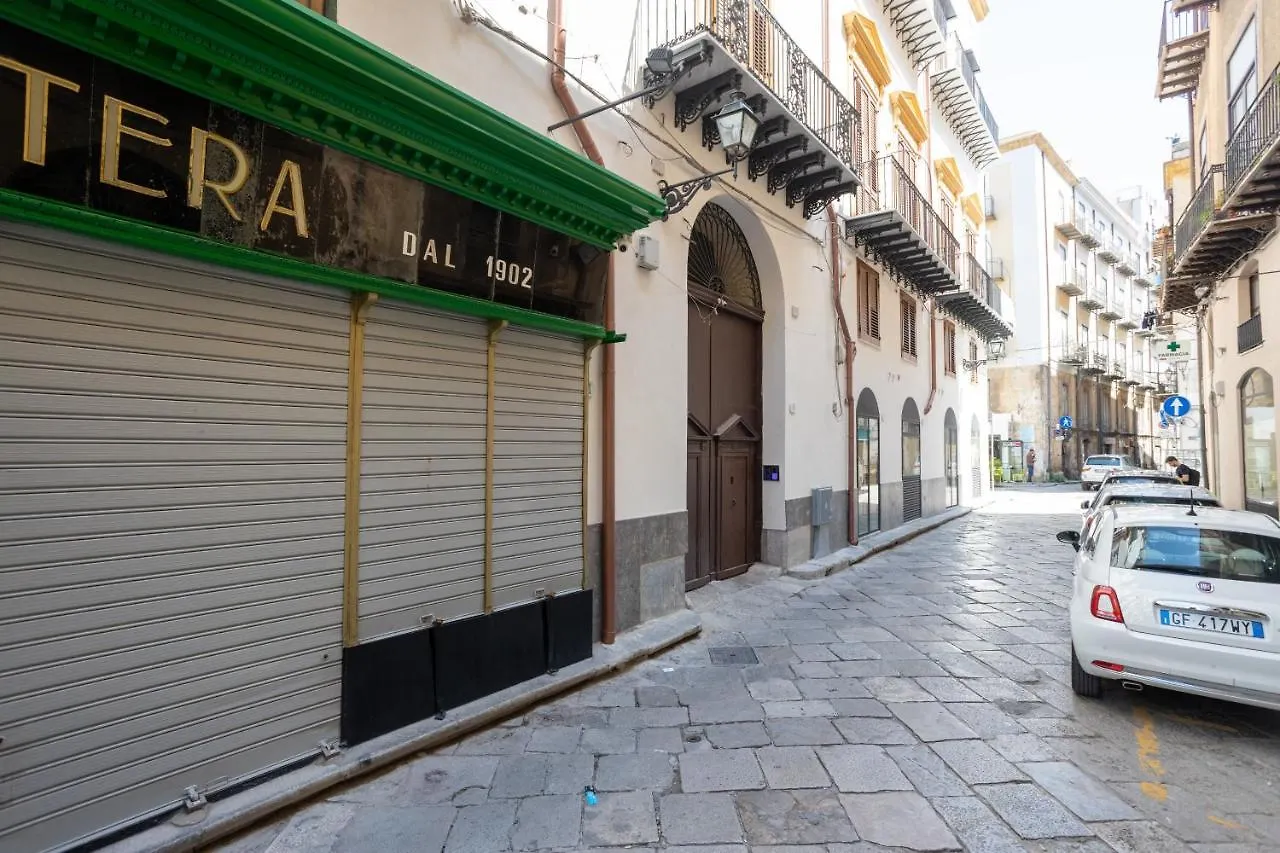 Palermo Blu - Palazzo Del Buon Pastore